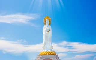 观世音菩萨：深观世音，悲智双运的永恒慈航